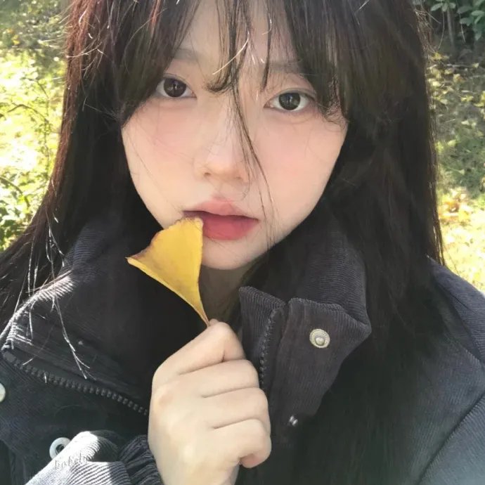 被甩的实习生？她是董事长！